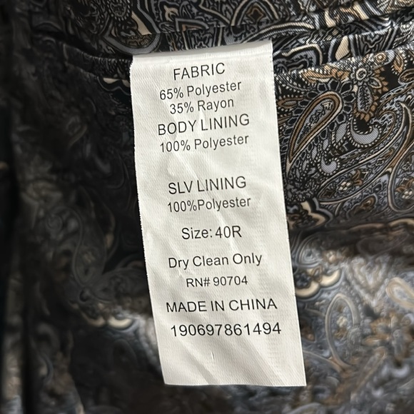 Size 40 R suit - Picture 5 of 8